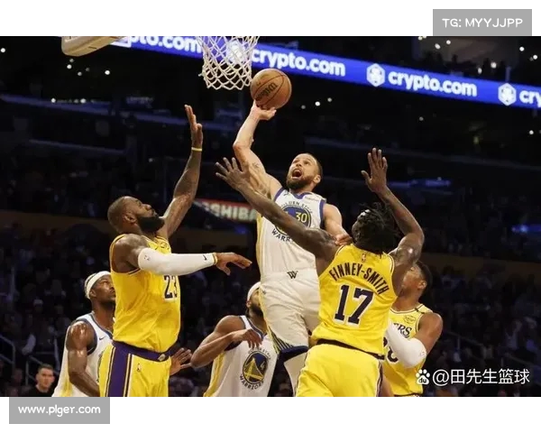 NBA经典对决回顾 勇士逆袭湖人三分雨助力胜利激战全程回顾