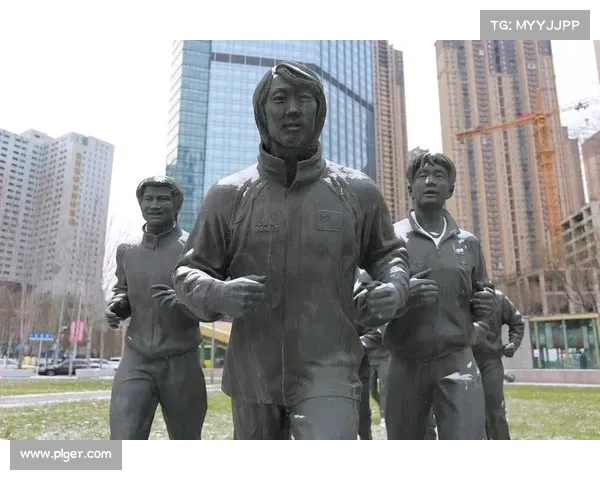 李铁:从球员到教练的蜕变与中国足球发展的探索之路 李铁:从球员到教练的蜕变与中国足球发展的探索之路